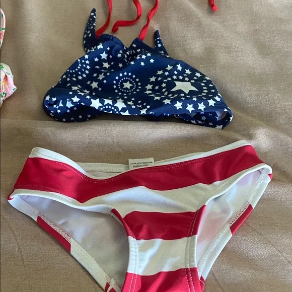 Floral and Star-Striped Bikini Set - Picture 3 of 3